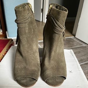 Steve Madden heels